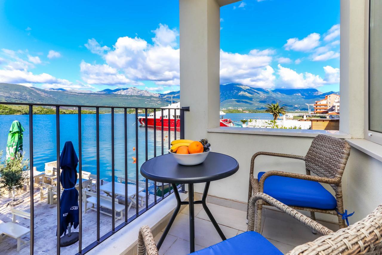 Apartments Maestral Tivat Exteriör bild